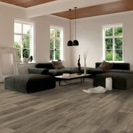 Montreux Oak D3783 NM